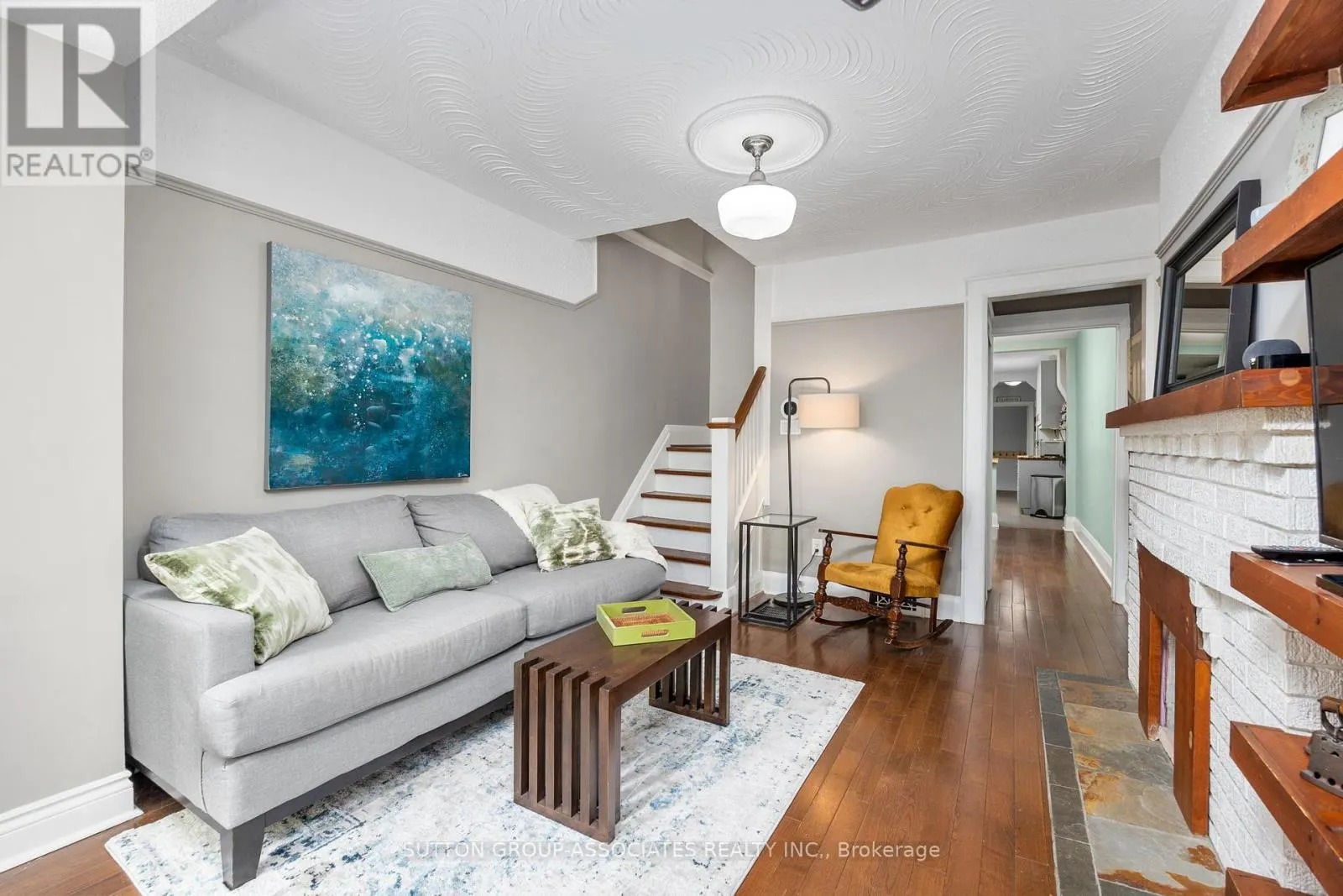 32 ST CLAIR GARDENS