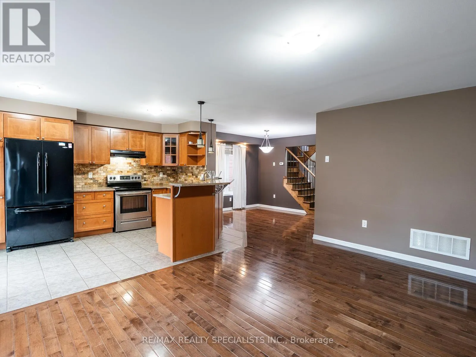 212 PROSSER CIRCLE S