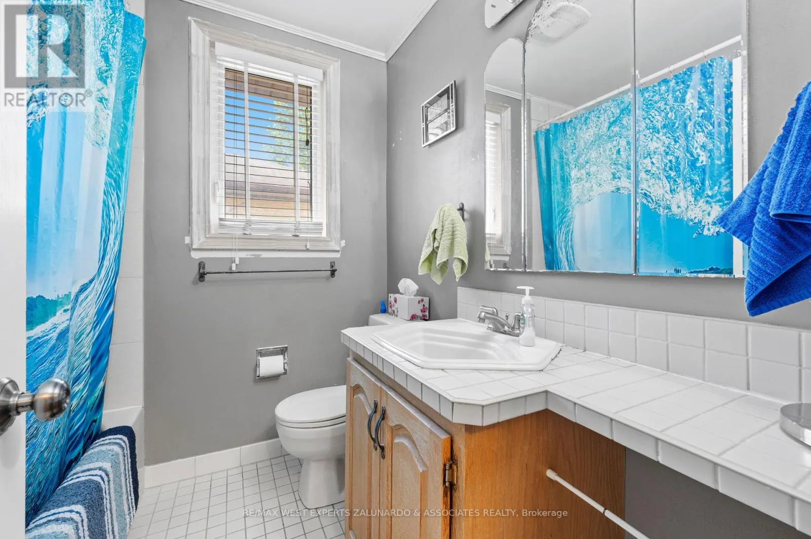 10 DASHWOOD CRESCENT