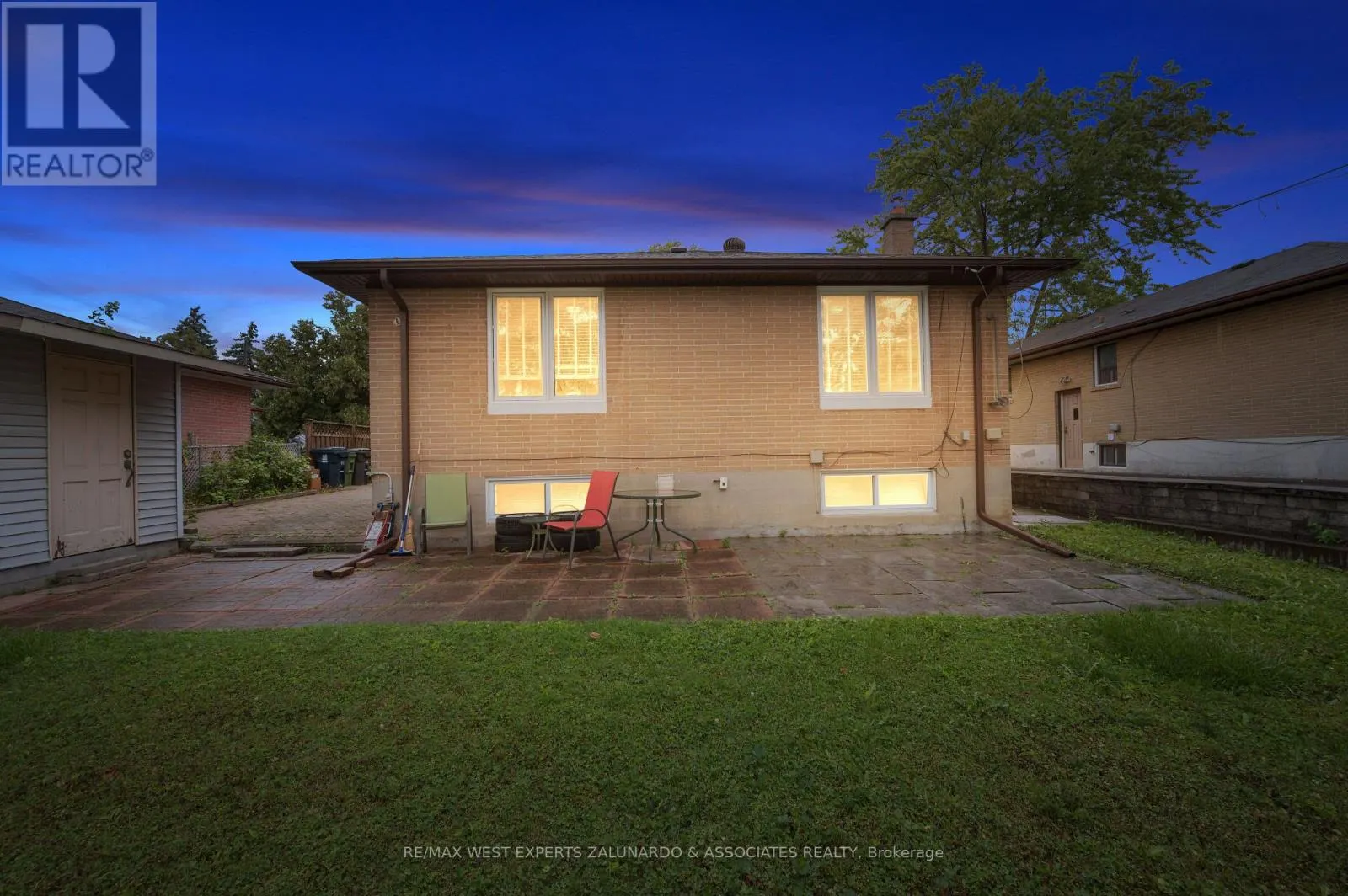 10 DASHWOOD CRESCENT
