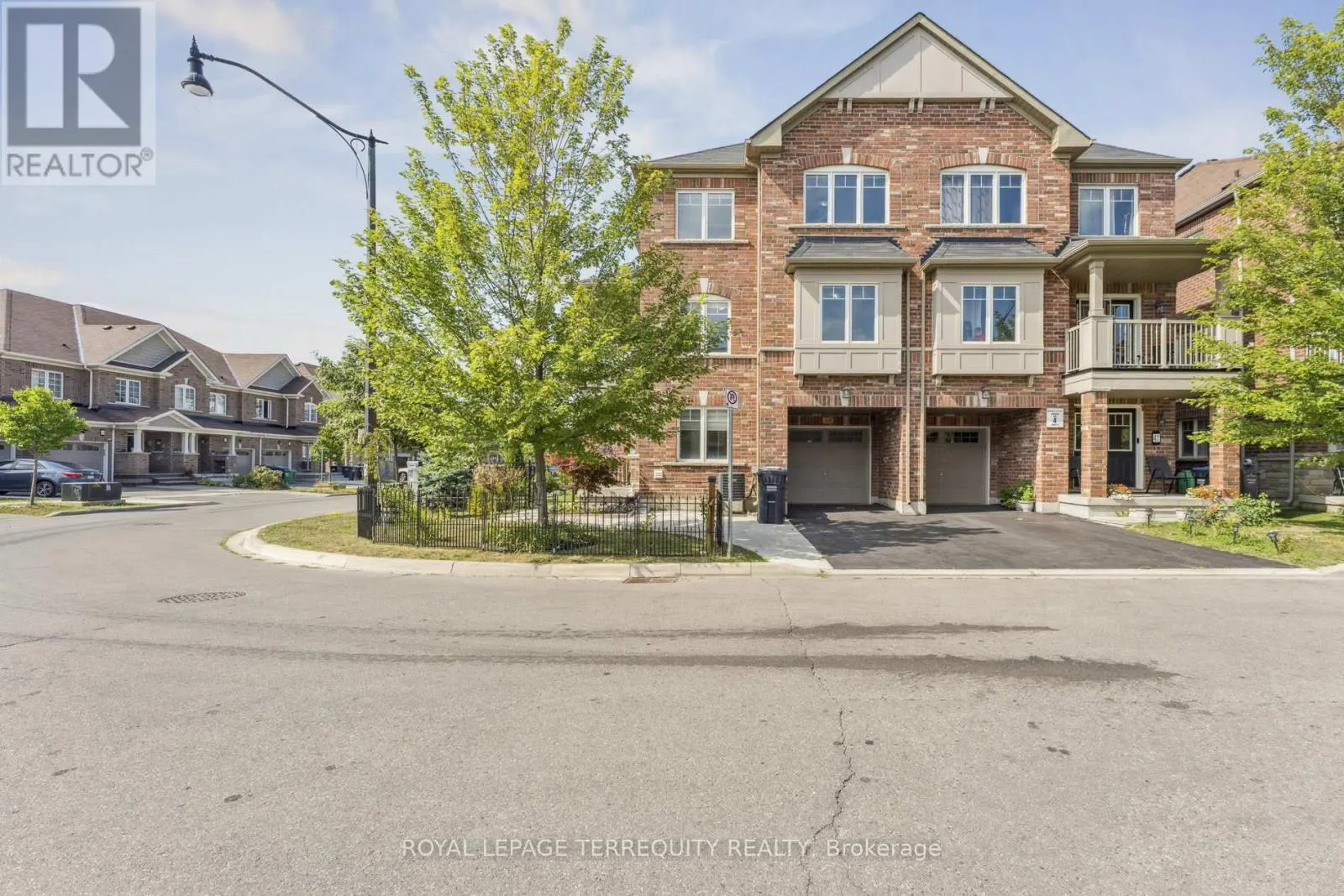 49 GOLDEN SPRINGS DRIVE
