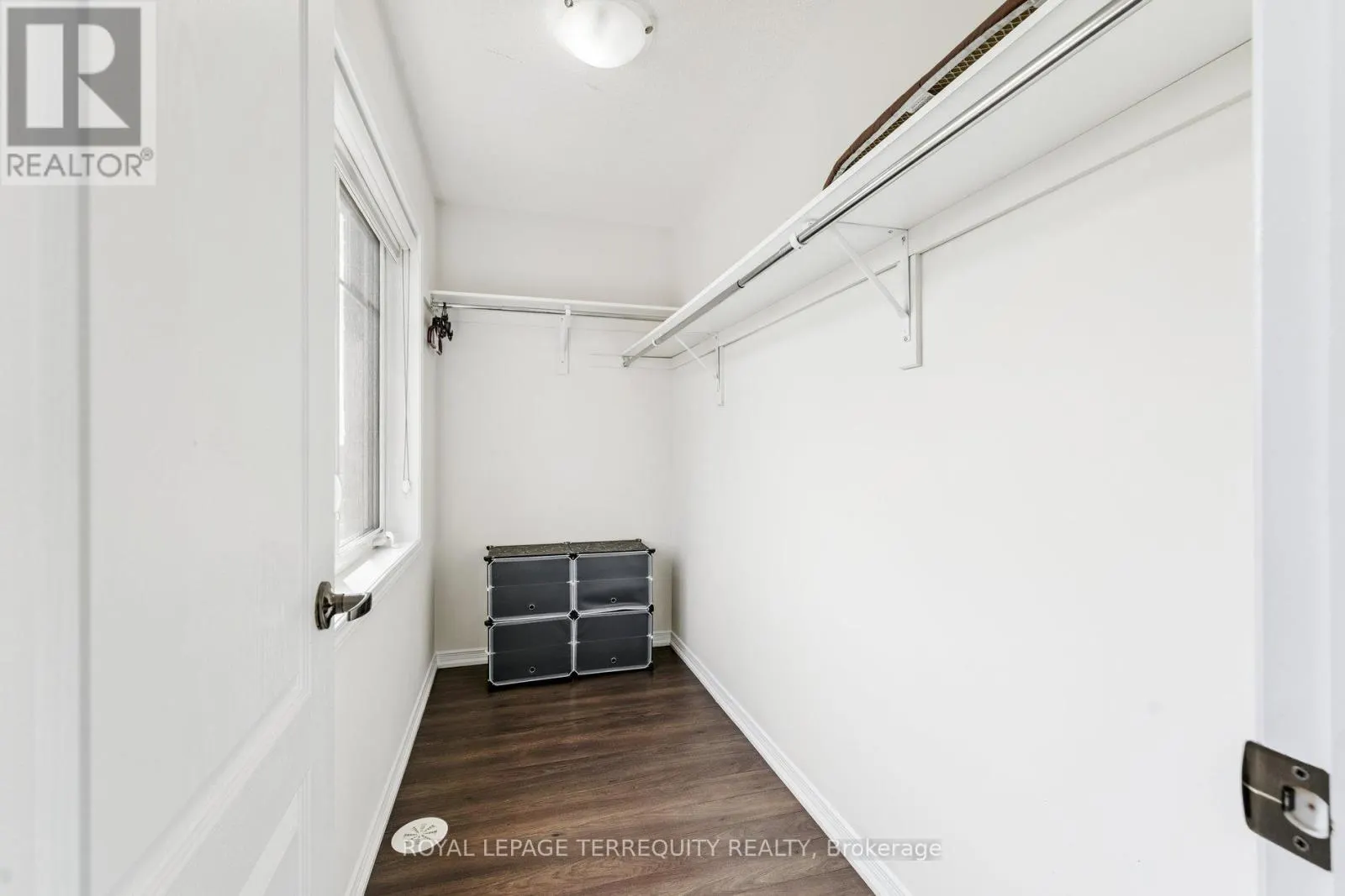 49 GOLDEN SPRINGS DRIVE