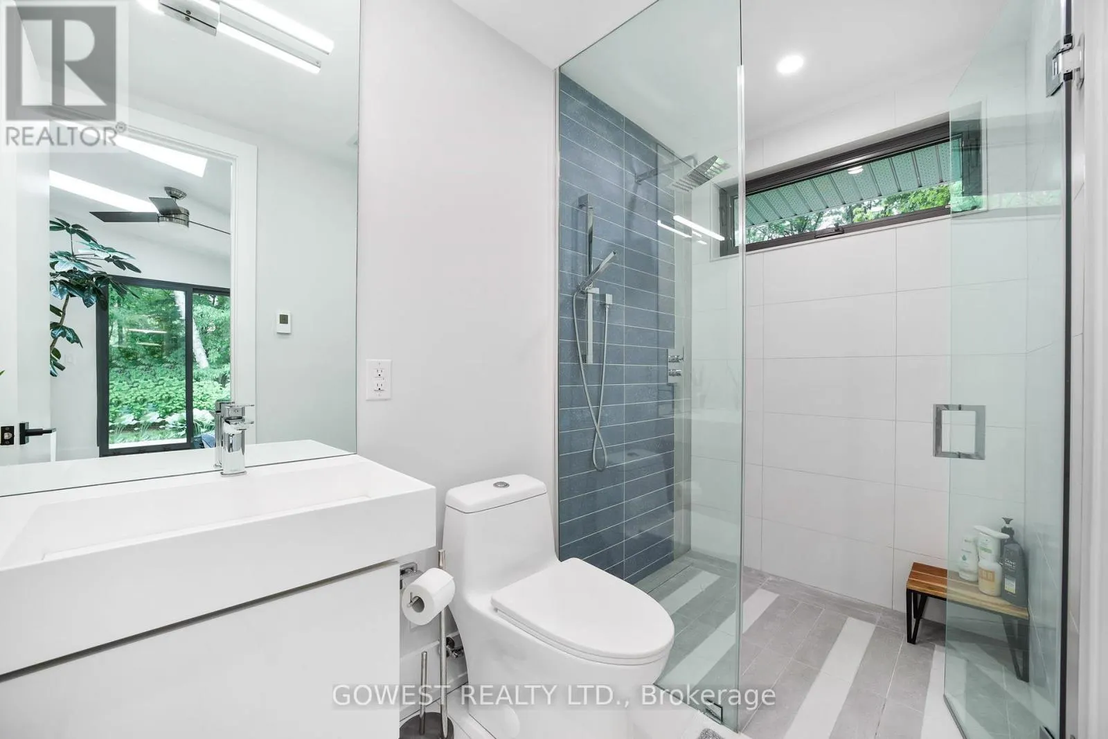 344 DALEWOOD DRIVE