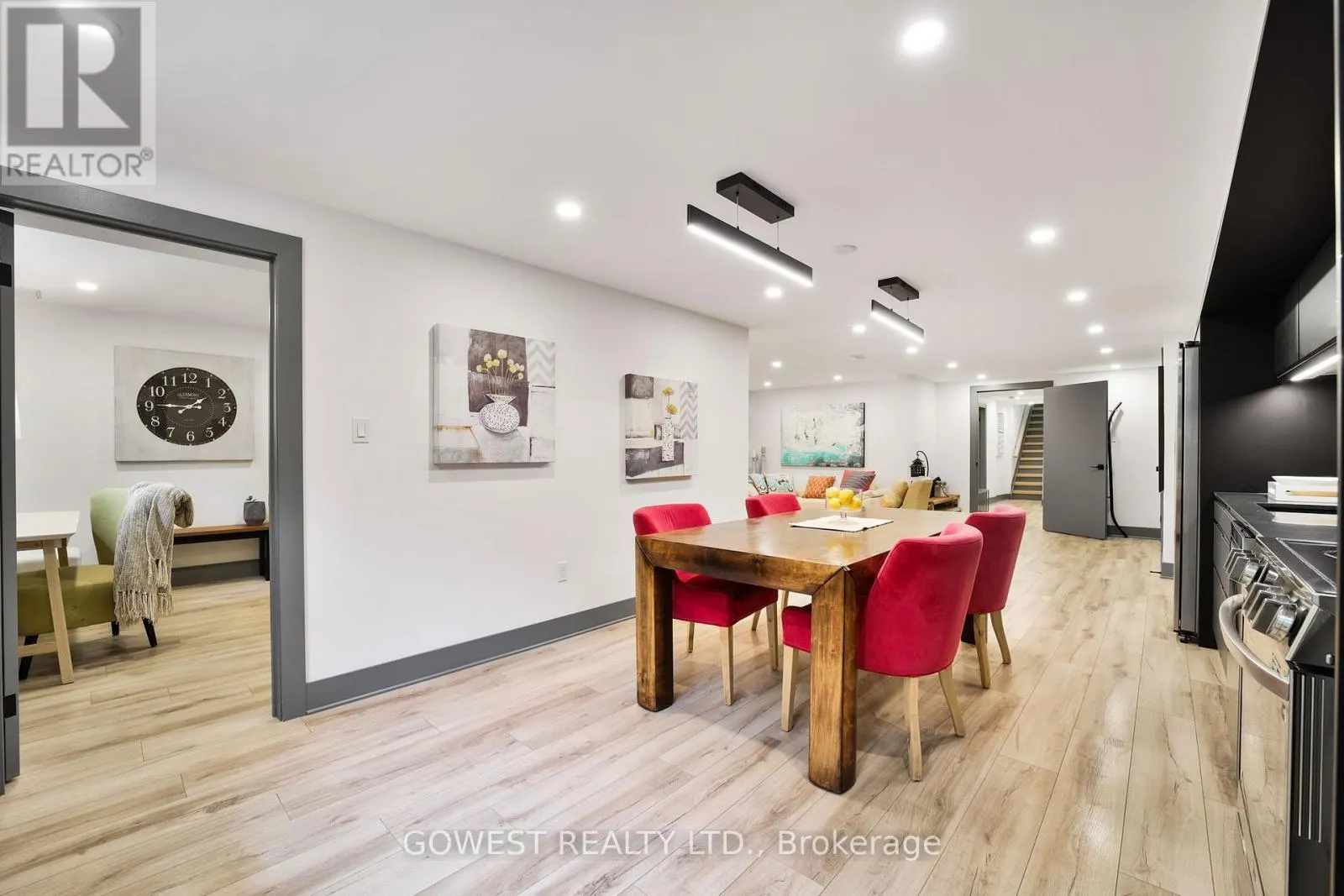 344 DALEWOOD DRIVE