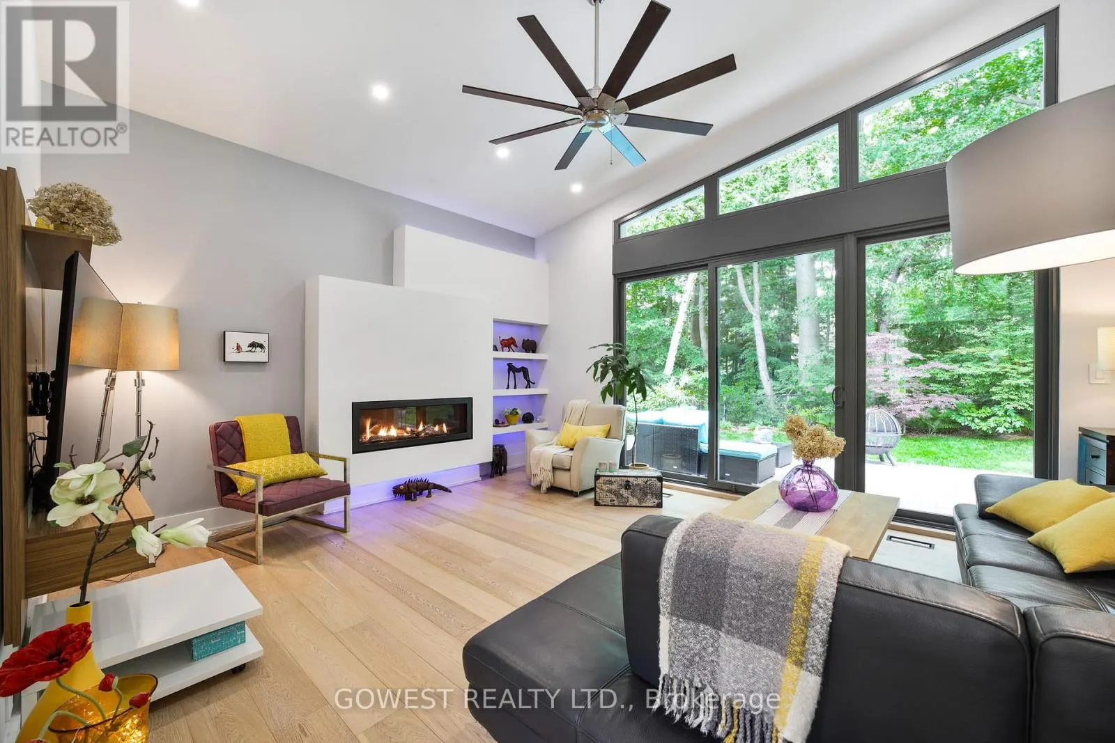 344 DALEWOOD DRIVE