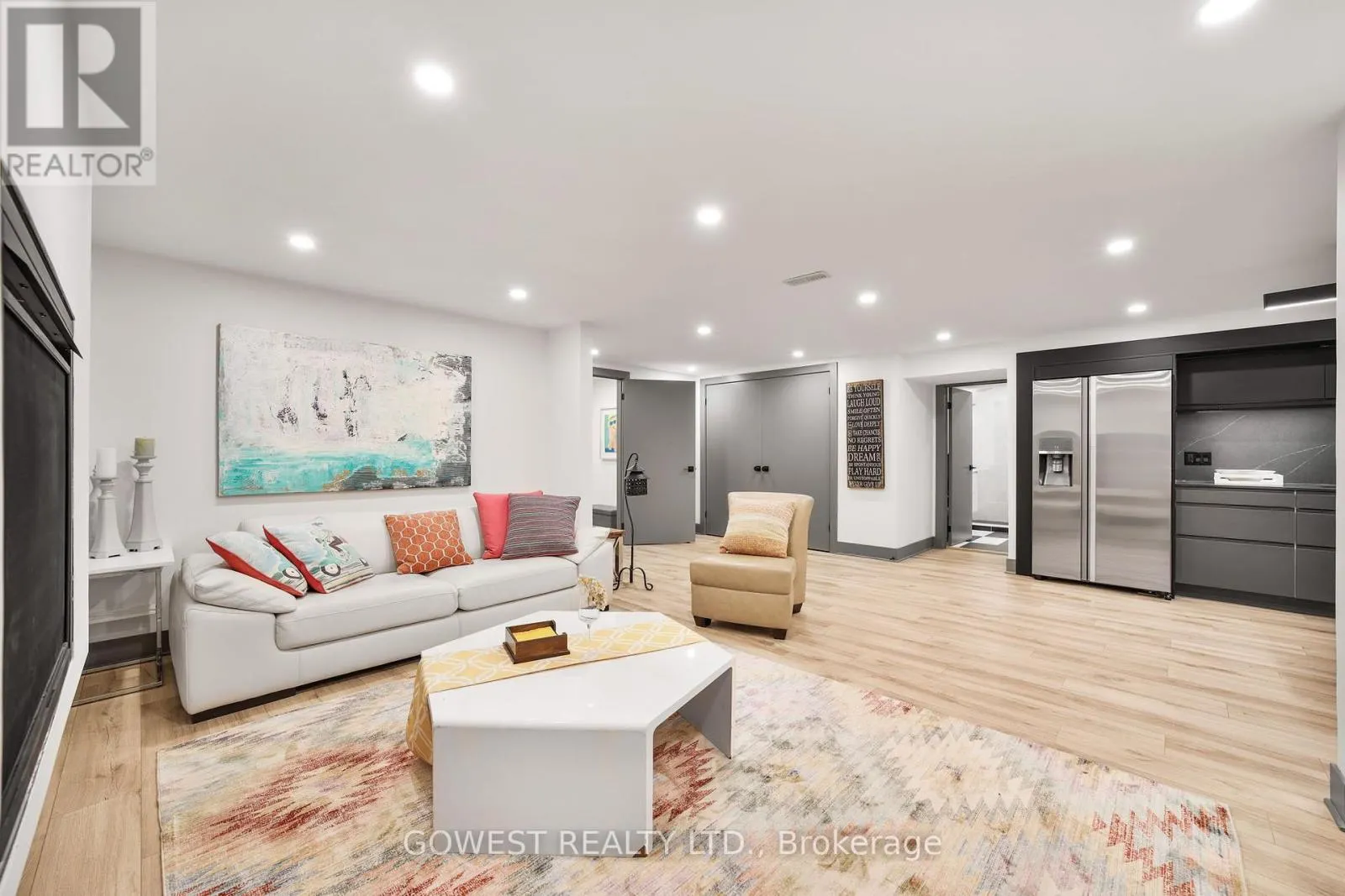 344 DALEWOOD DRIVE