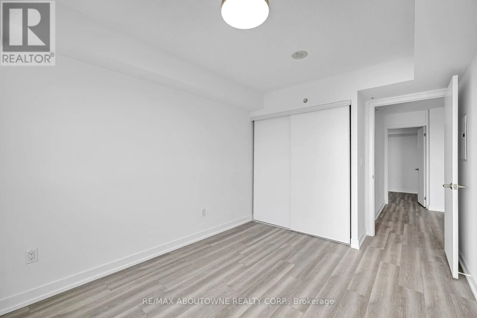 1105 - 1410 DUPONT STREET