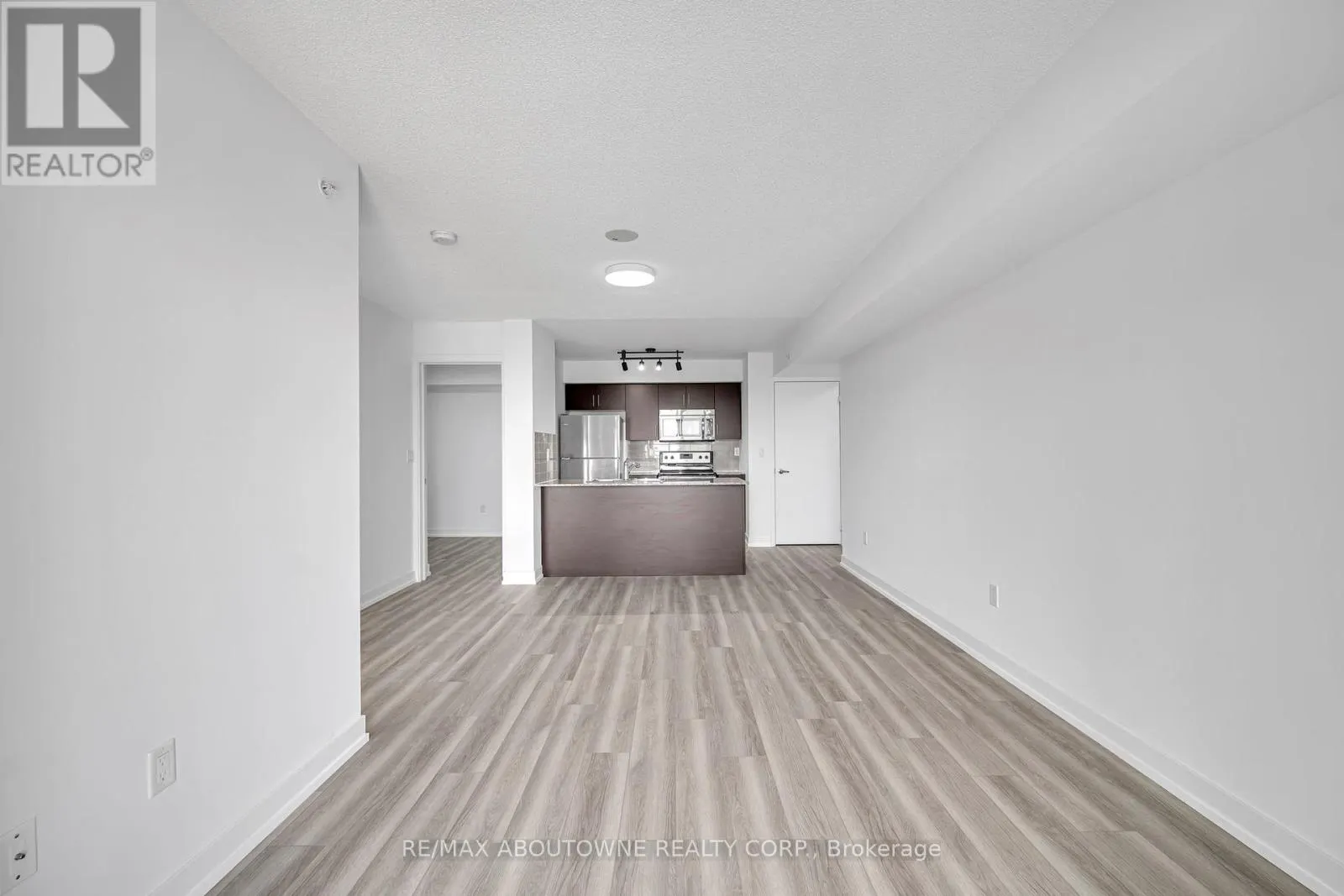 1105 - 1410 DUPONT STREET