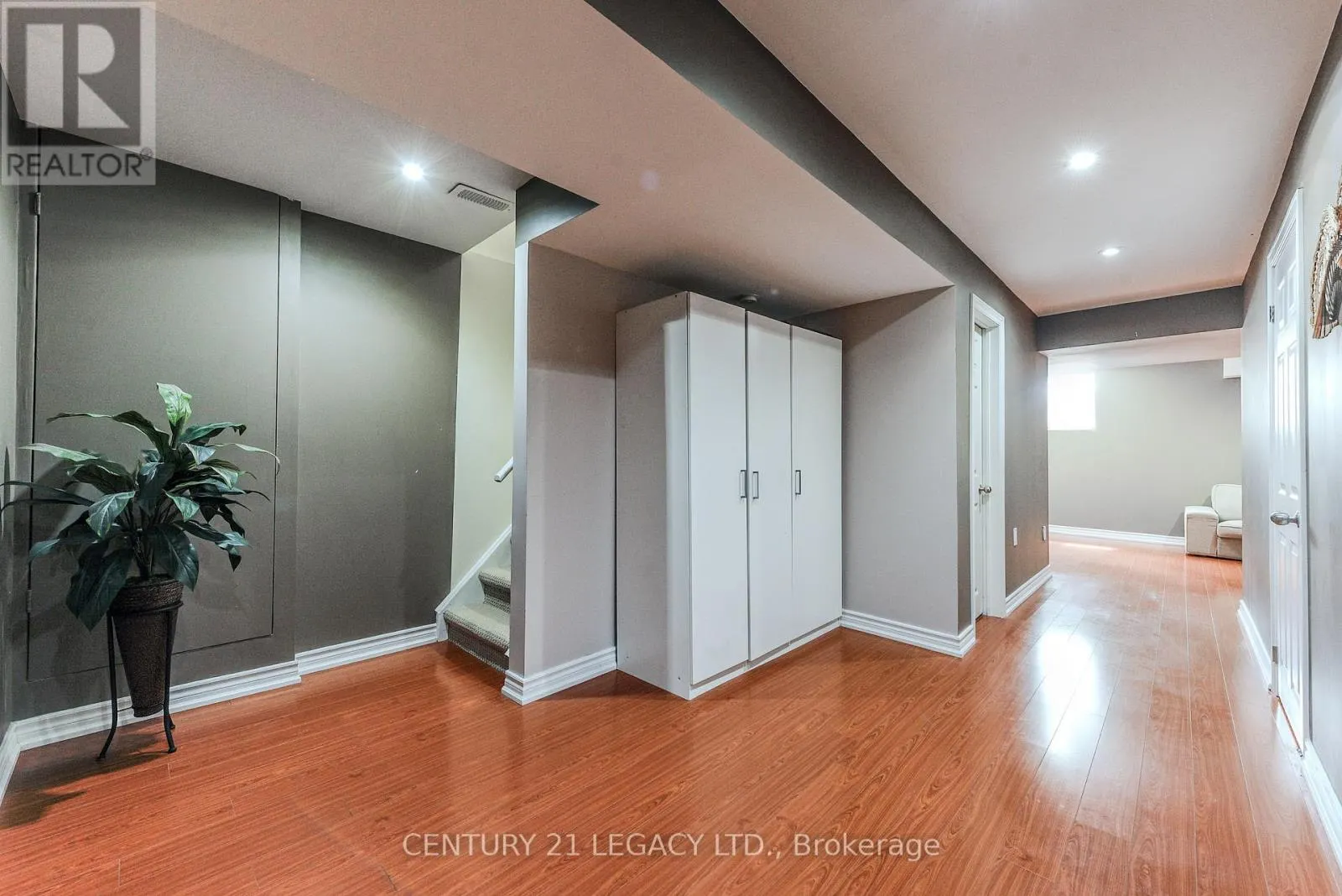 2496 CLAYBORNE PLACE