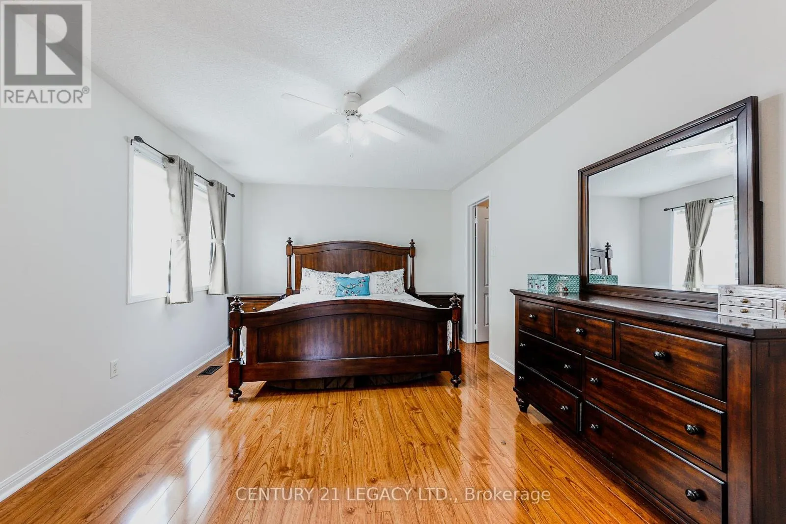 2496 CLAYBORNE PLACE