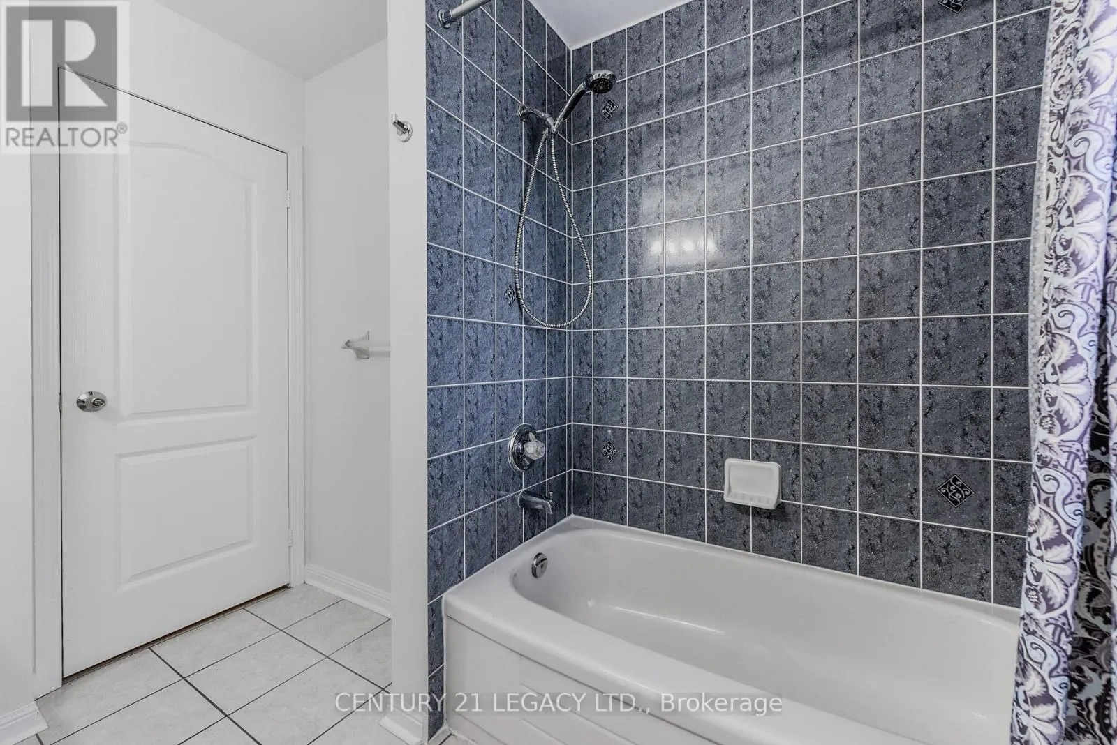 2496 CLAYBORNE PLACE