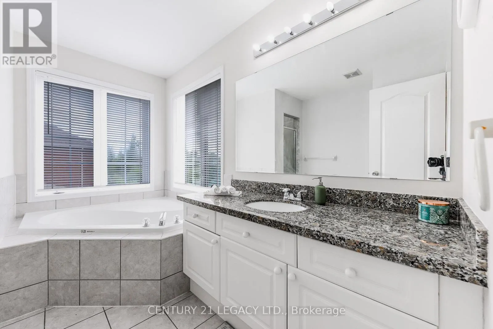 2496 CLAYBORNE PLACE