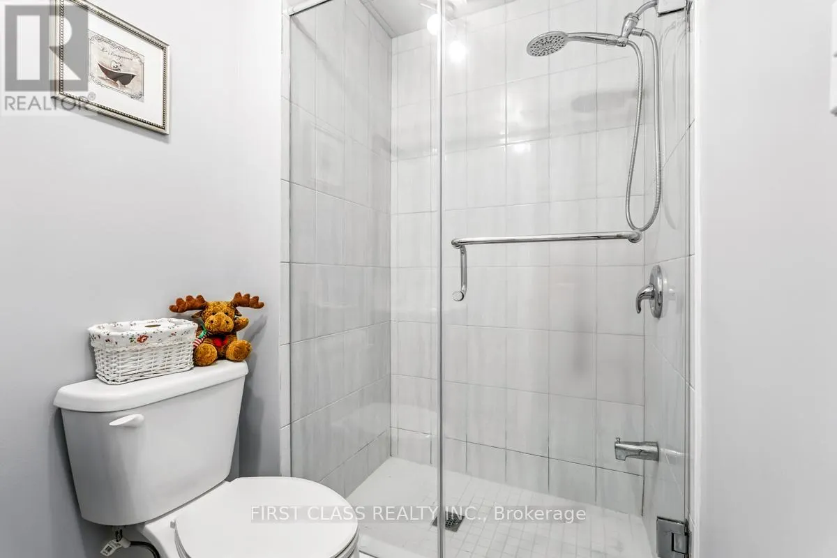 5053 RUNDLE CRESCENT