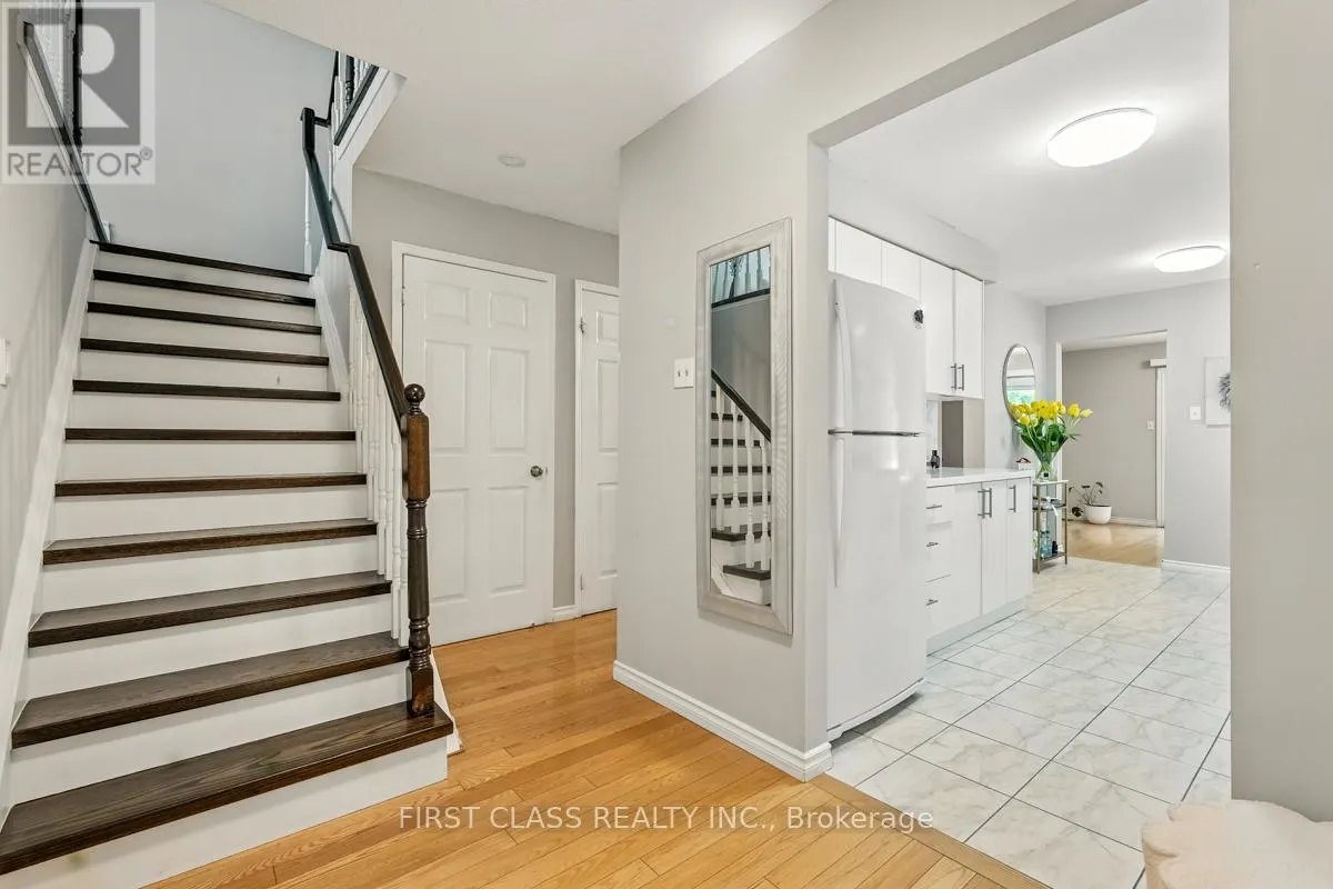 5053 RUNDLE CRESCENT