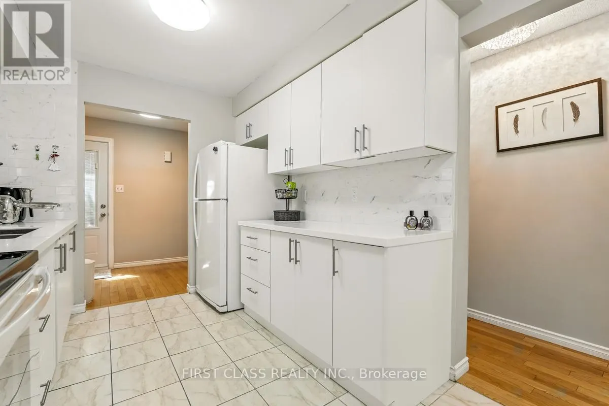 5053 RUNDLE CRESCENT