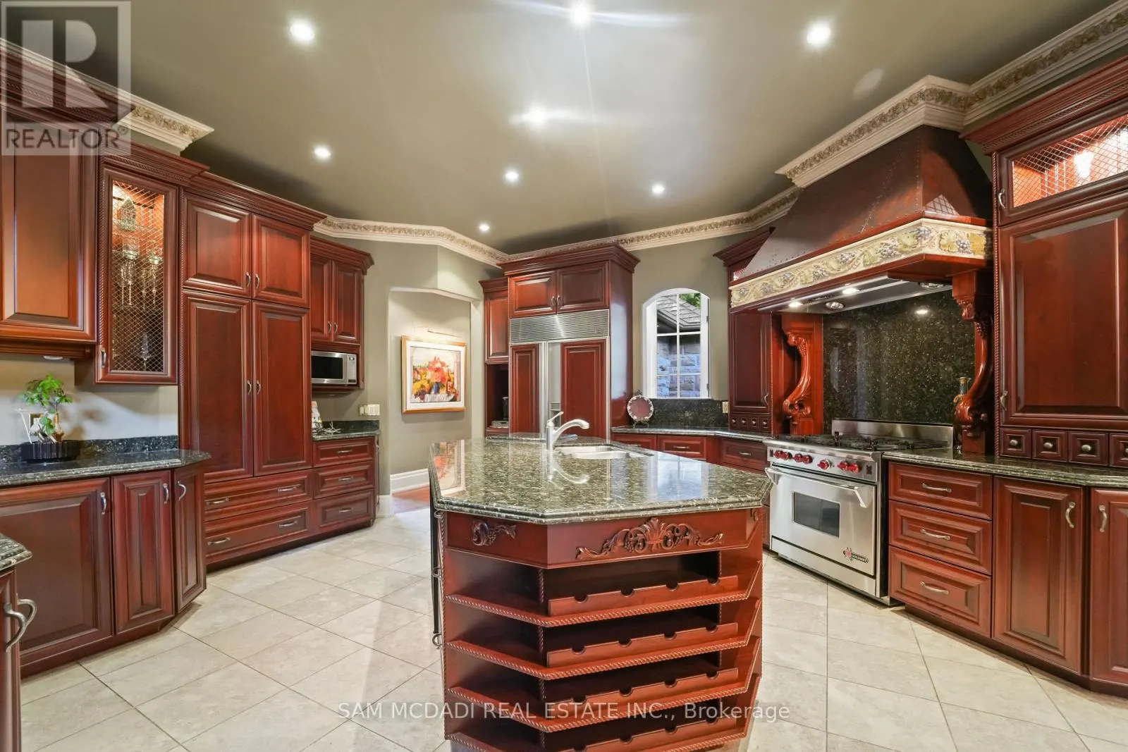 10140 PINEVIEW TRAIL