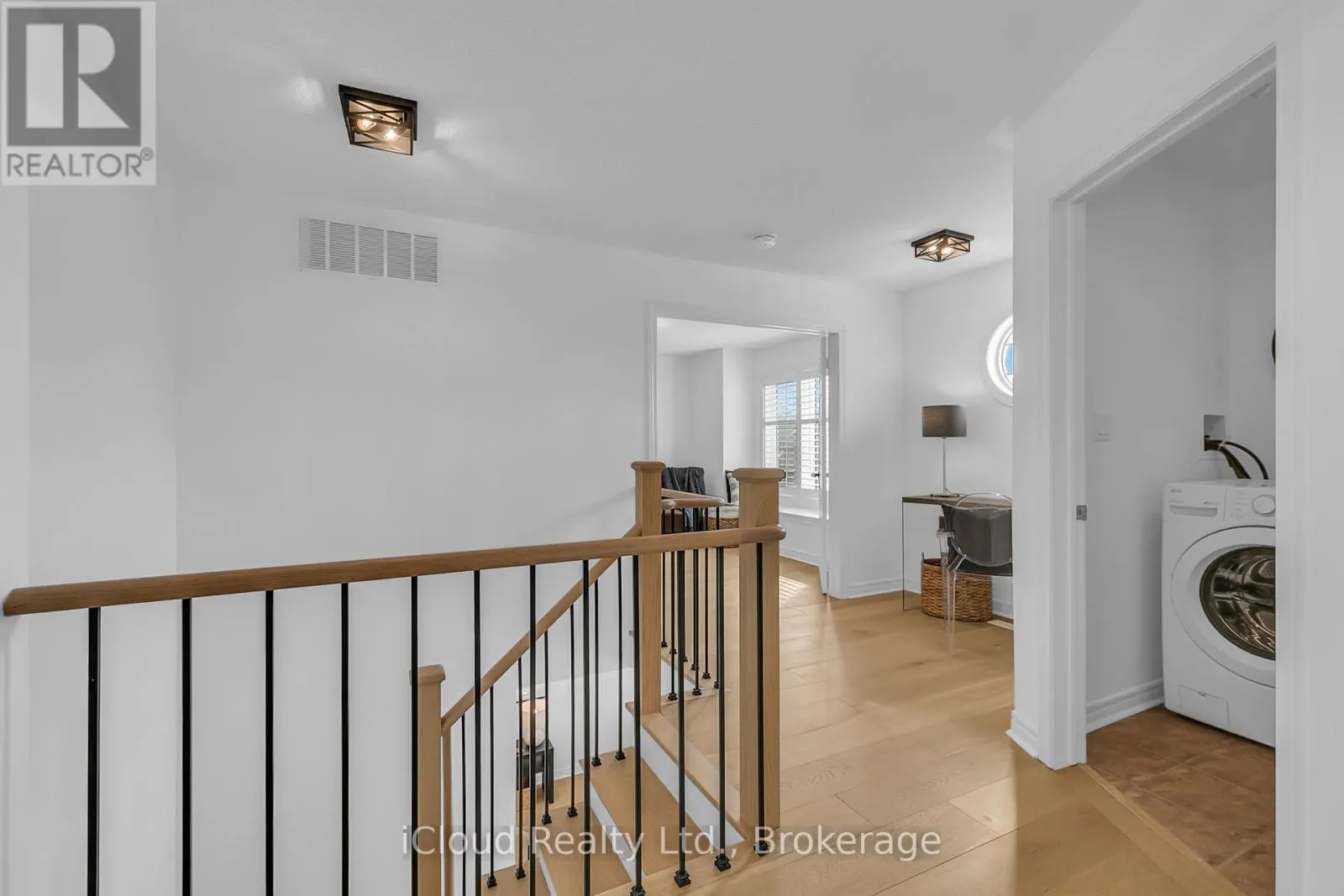 18 - 2295 ROCHESTER CIRCLE