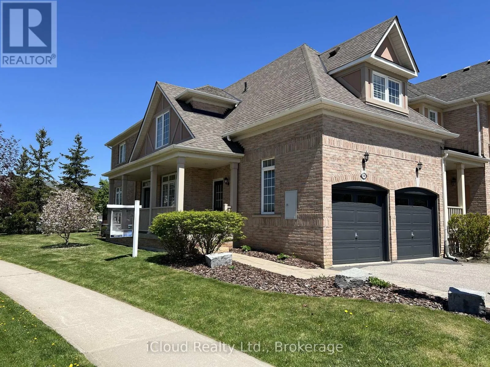 18 - 2295 ROCHESTER CIRCLE