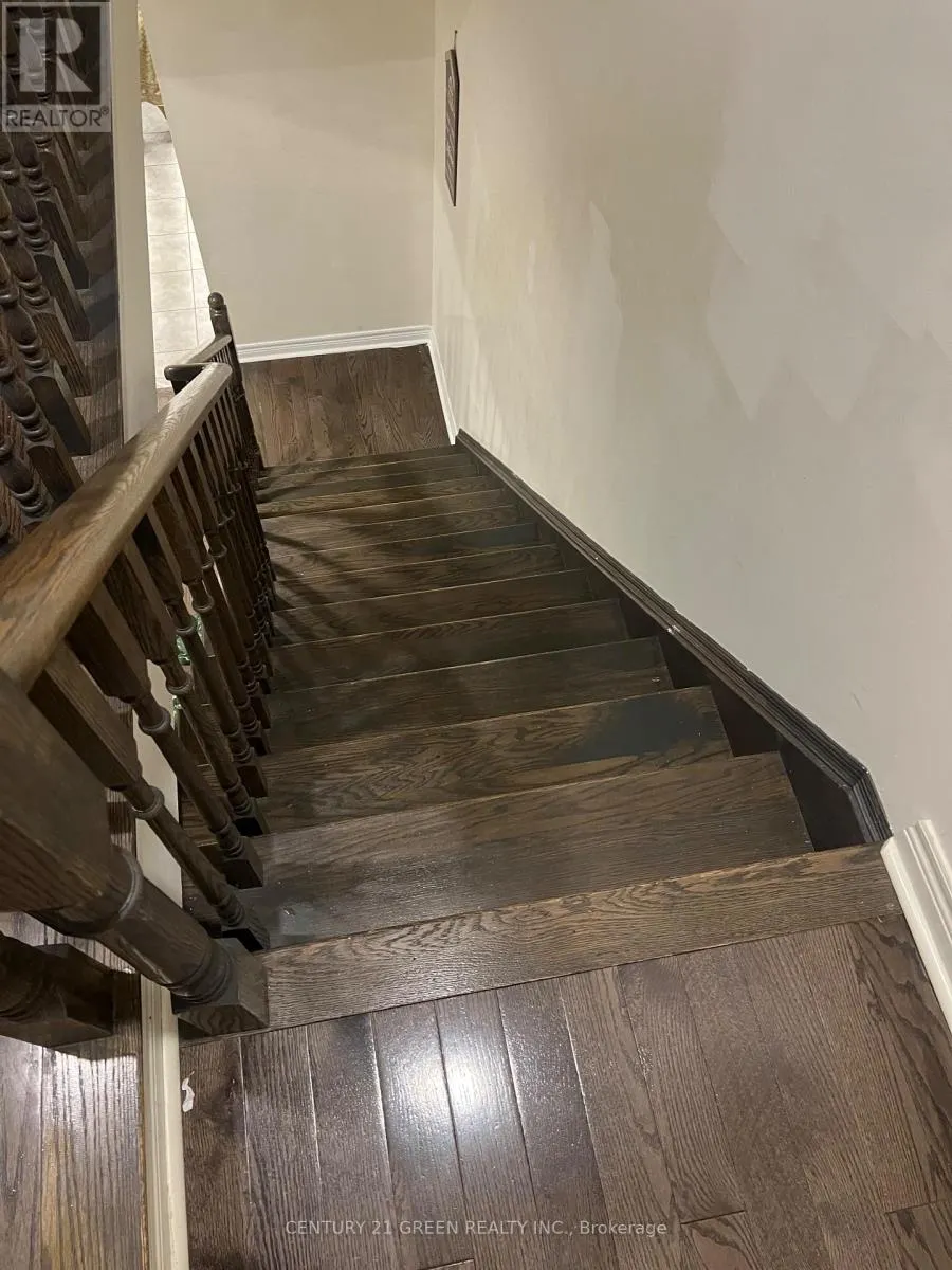 UPPER LEVEL - 634 MOCKRIDGE TERRACE