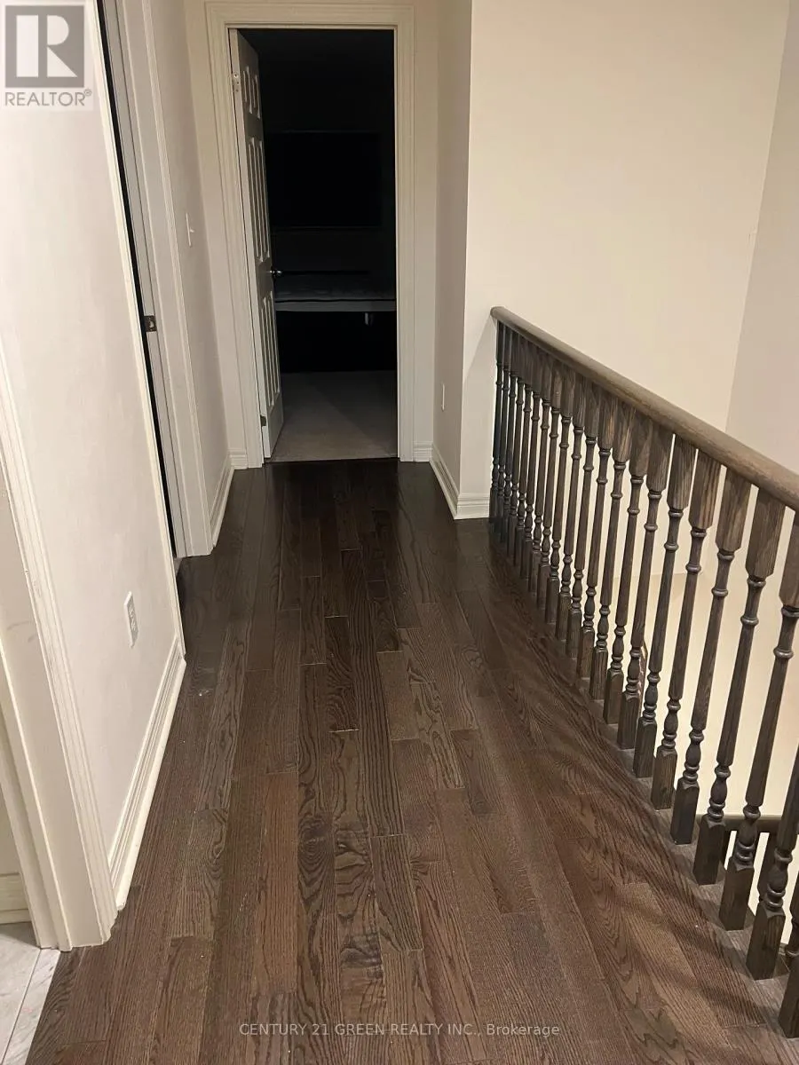 UPPER LEVEL - 634 MOCKRIDGE TERRACE