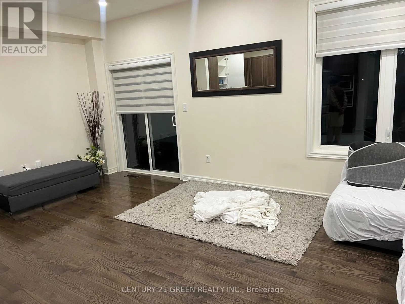 UPPER LEVEL - 634 MOCKRIDGE TERRACE