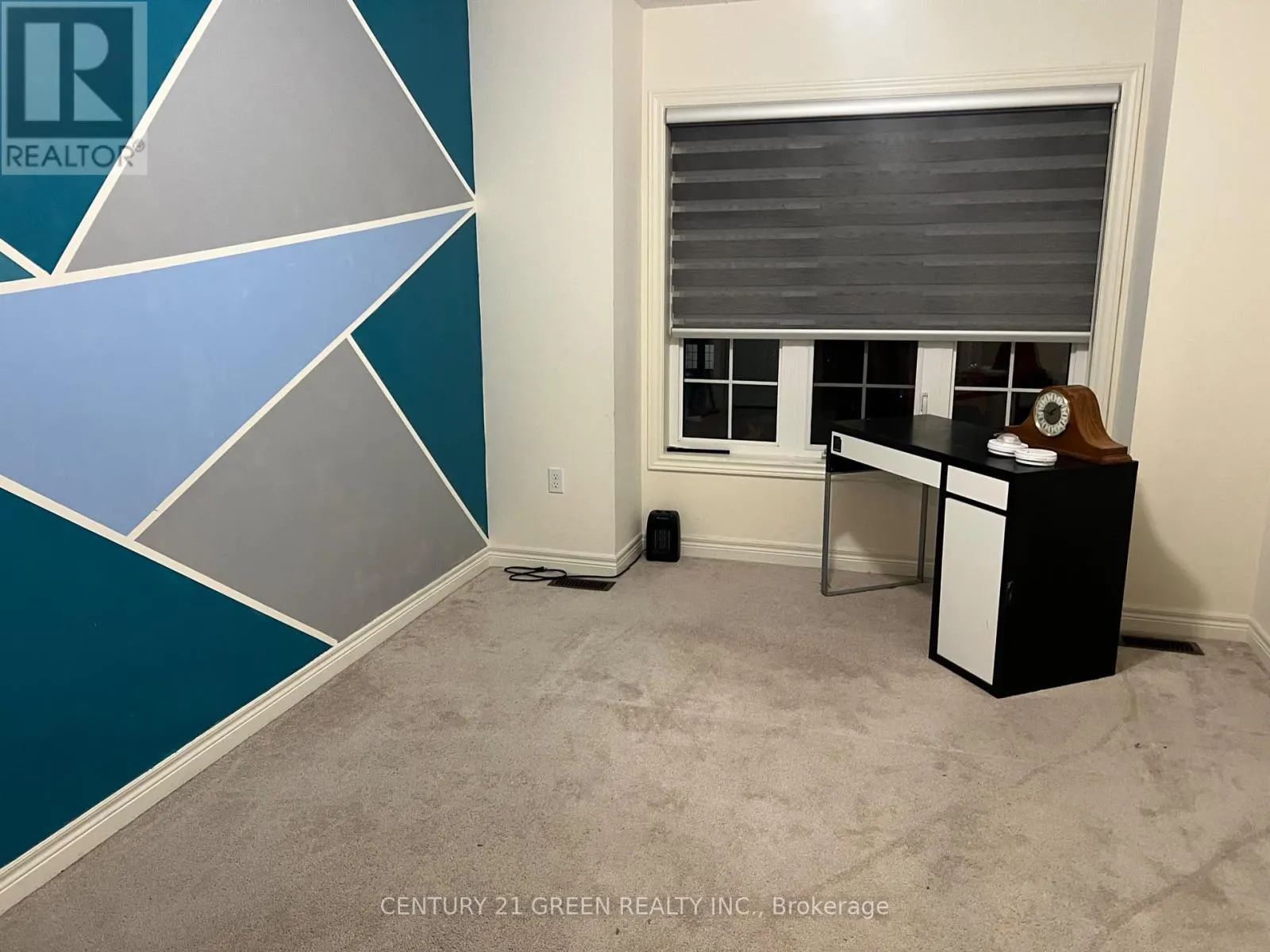 UPPER LEVEL - 634 MOCKRIDGE TERRACE
