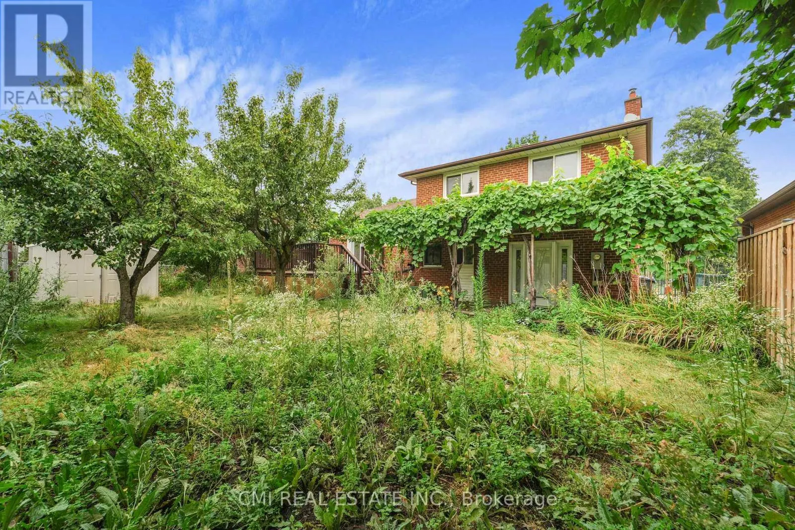 698 HILLMAN CRESCENT