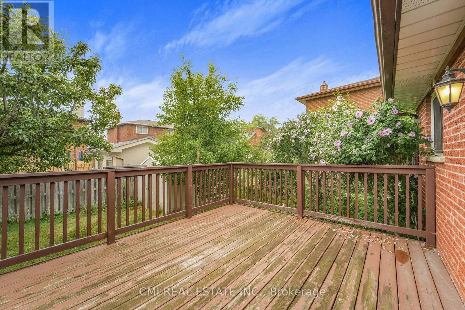 698 HILLMAN CRESCENT