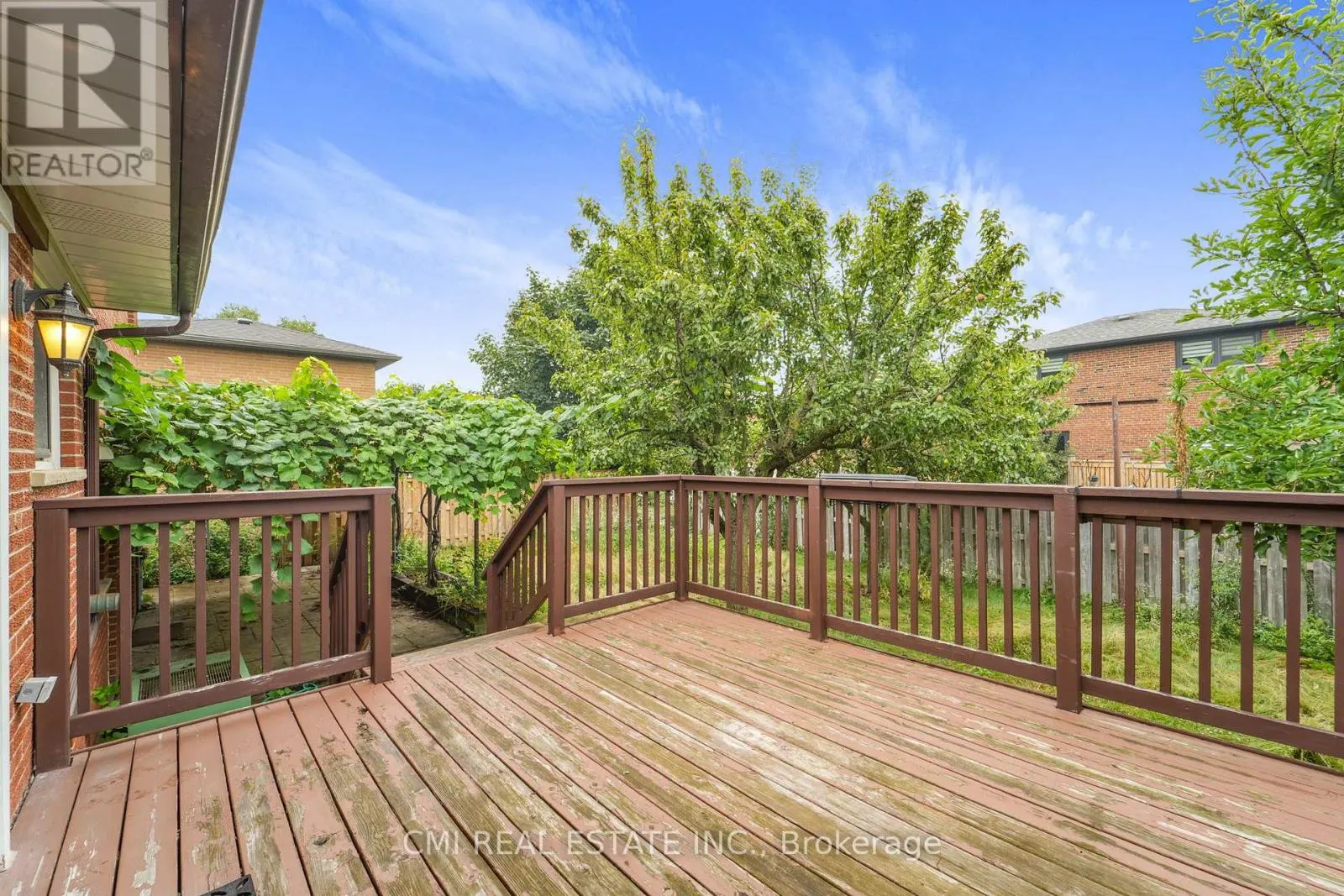 698 HILLMAN CRESCENT