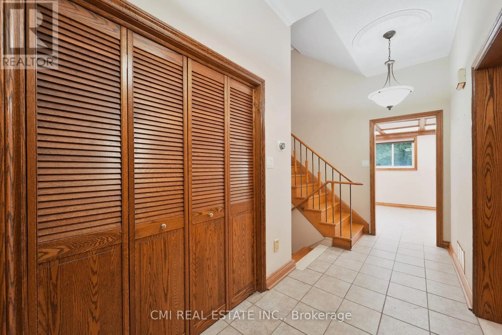 698 HILLMAN CRESCENT
