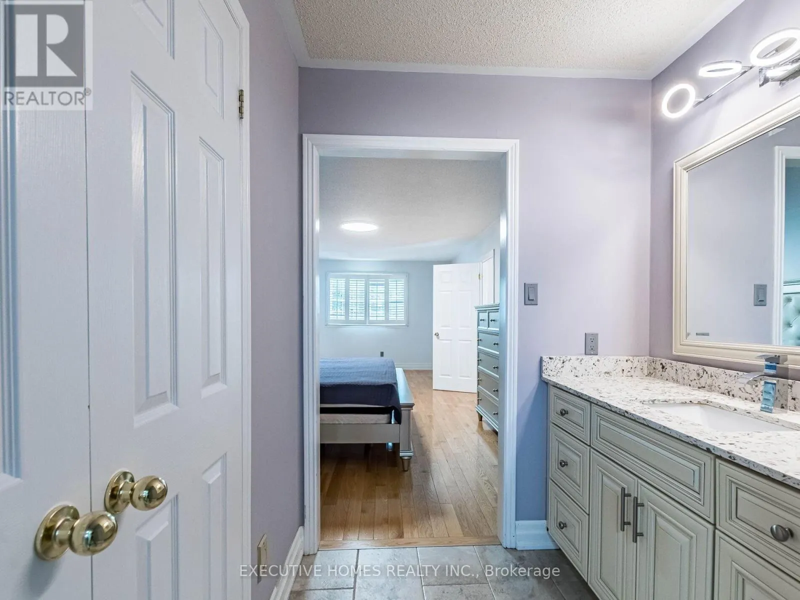 1876 ROY IVOR CRESCENT