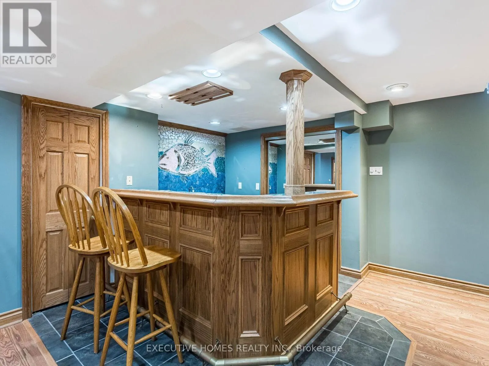 1876 ROY IVOR CRESCENT