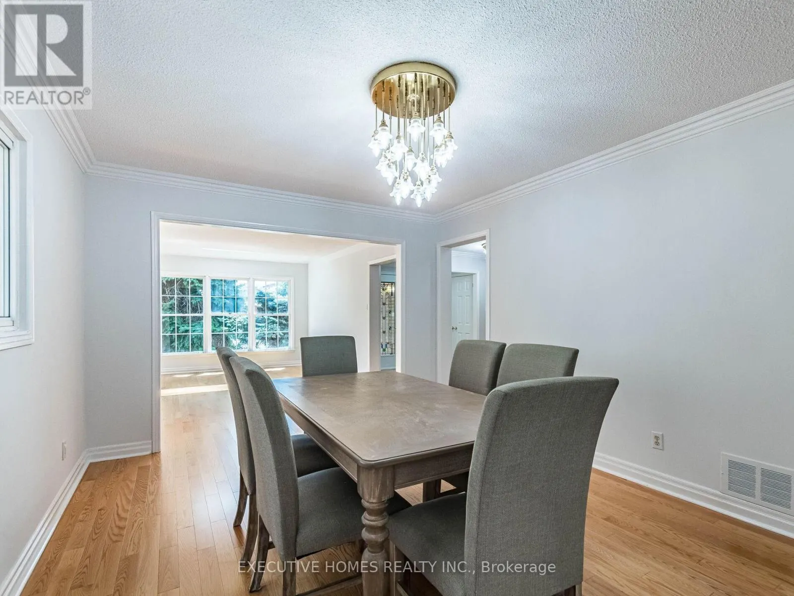 1876 ROY IVOR CRESCENT