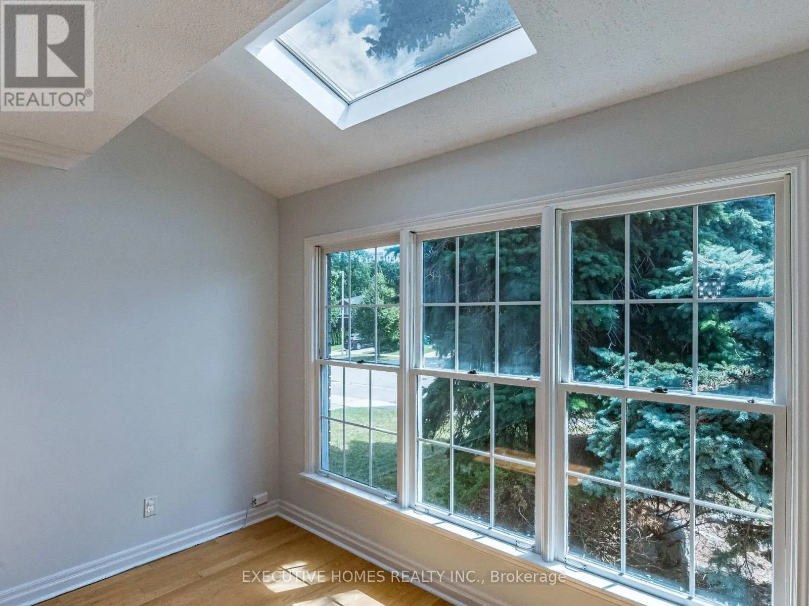 1876 ROY IVOR CRESCENT