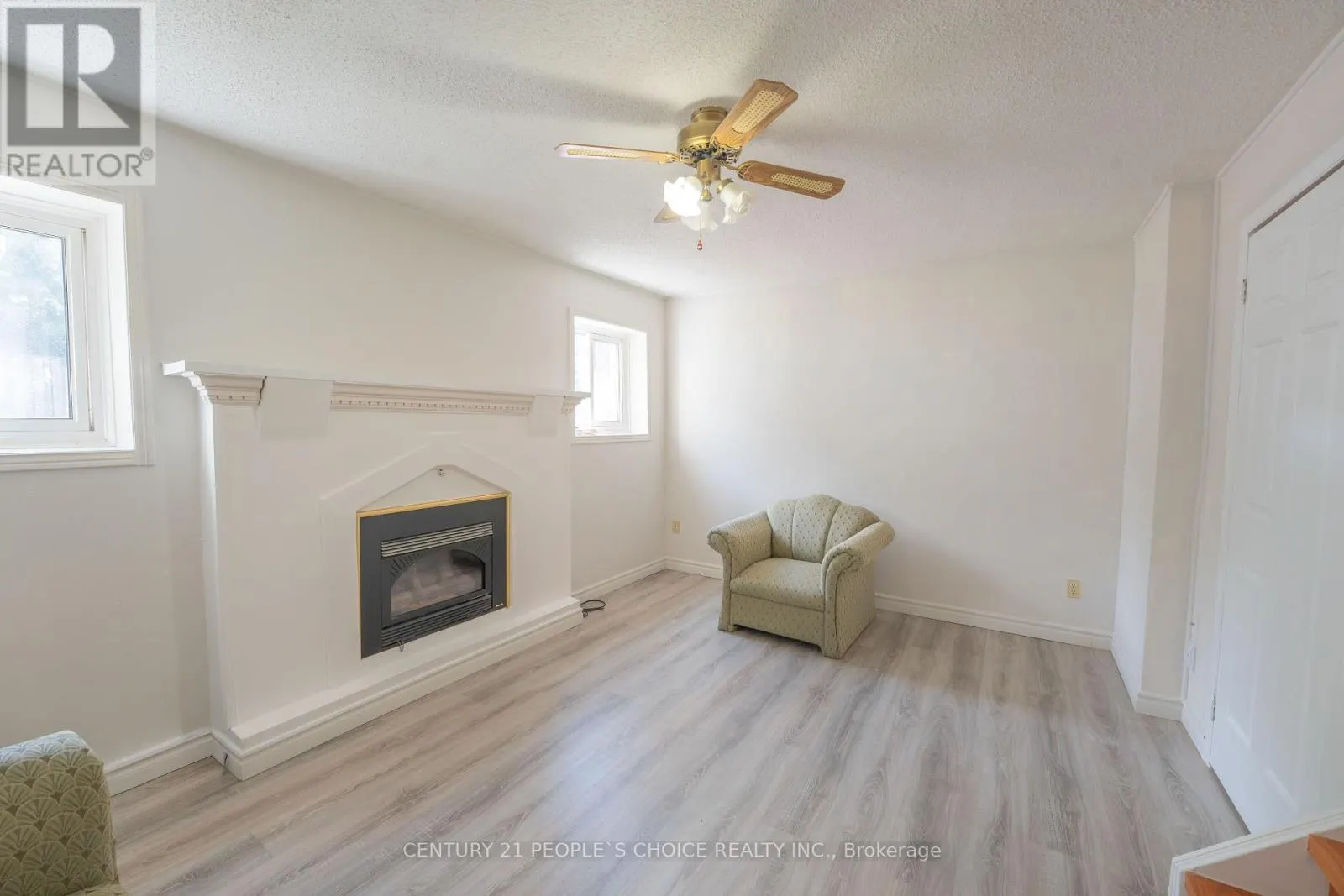 2247 SILVERBIRCH COURT