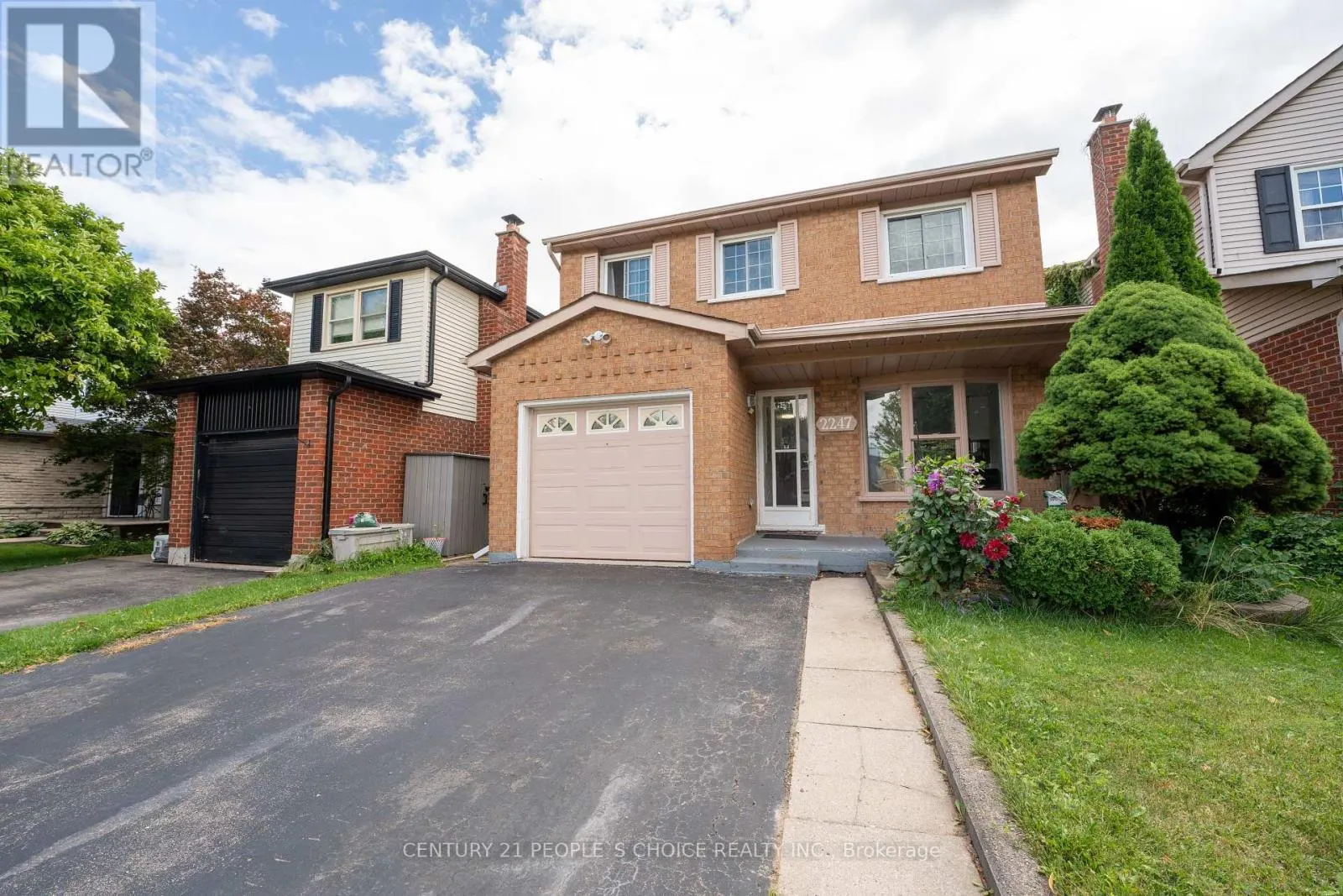 2247 SILVERBIRCH COURT