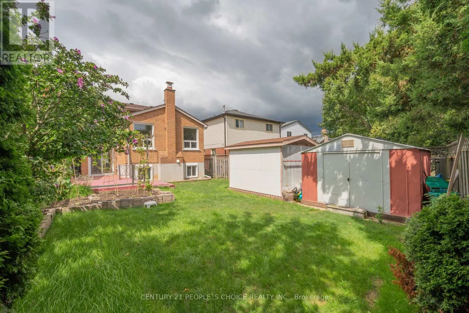 2247 SILVERBIRCH COURT