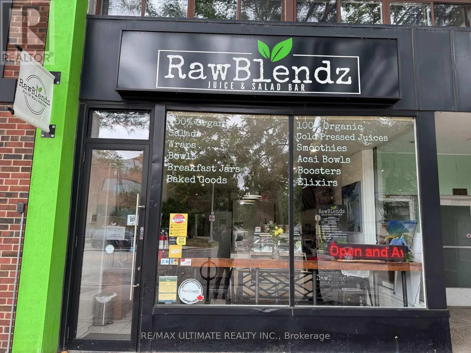 215 LAKESHORE ROAD E