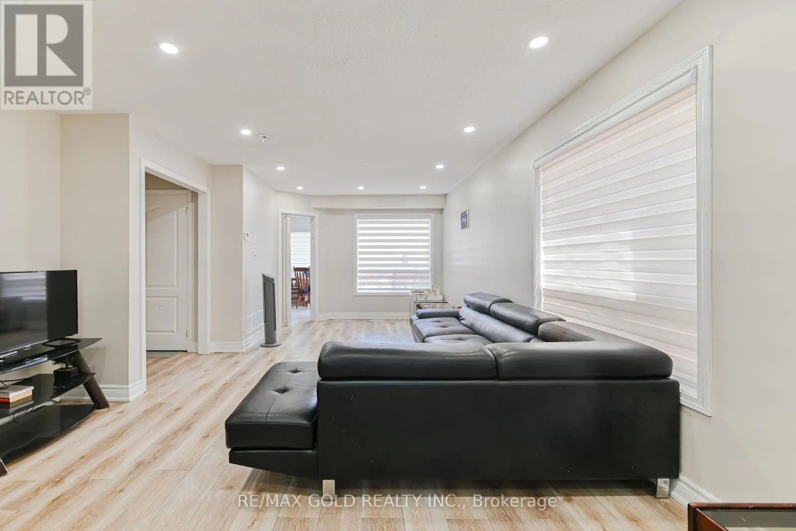 17 LEVIDA STREET