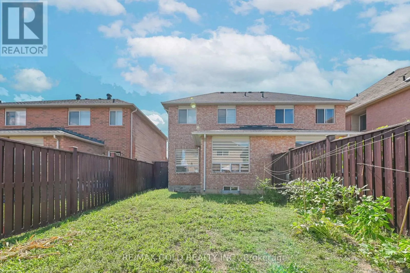17 LEVIDA STREET