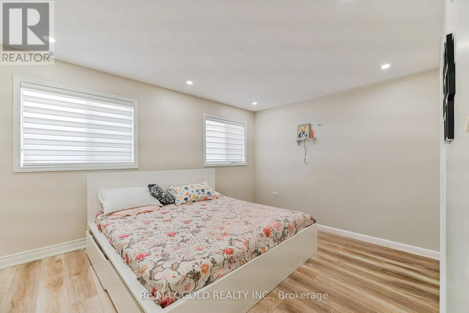 17 LEVIDA STREET