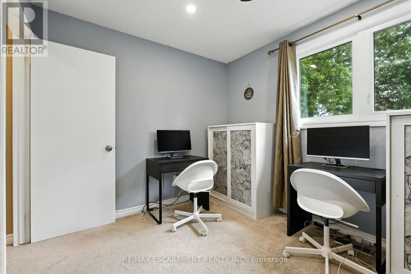 2438 WHITTAKER DRIVE