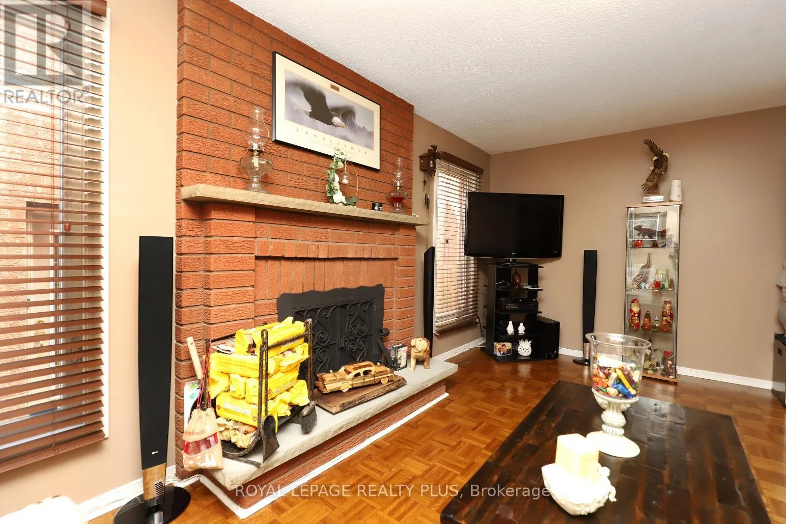 1086 HEDGE DRIVE