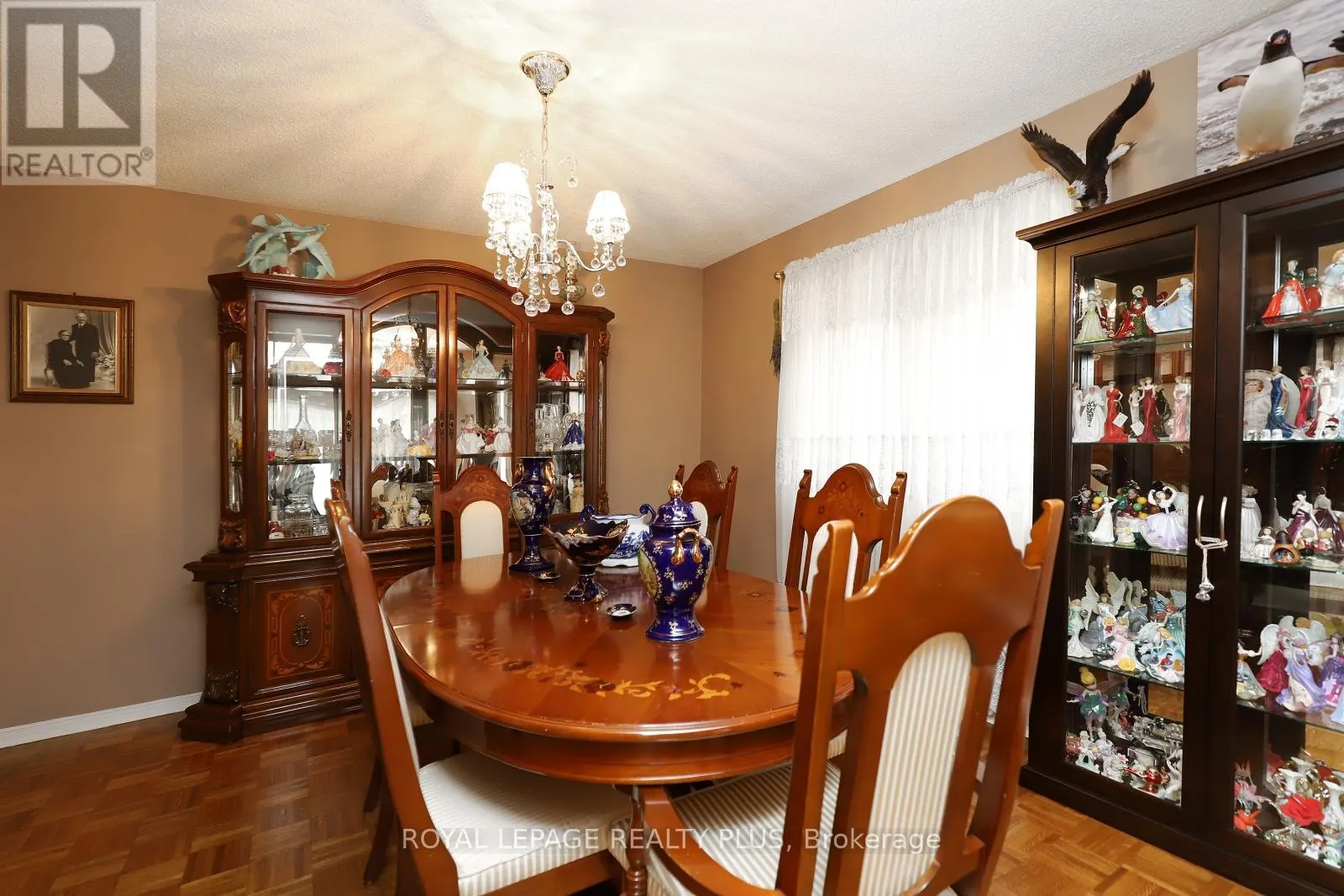 1086 HEDGE DRIVE