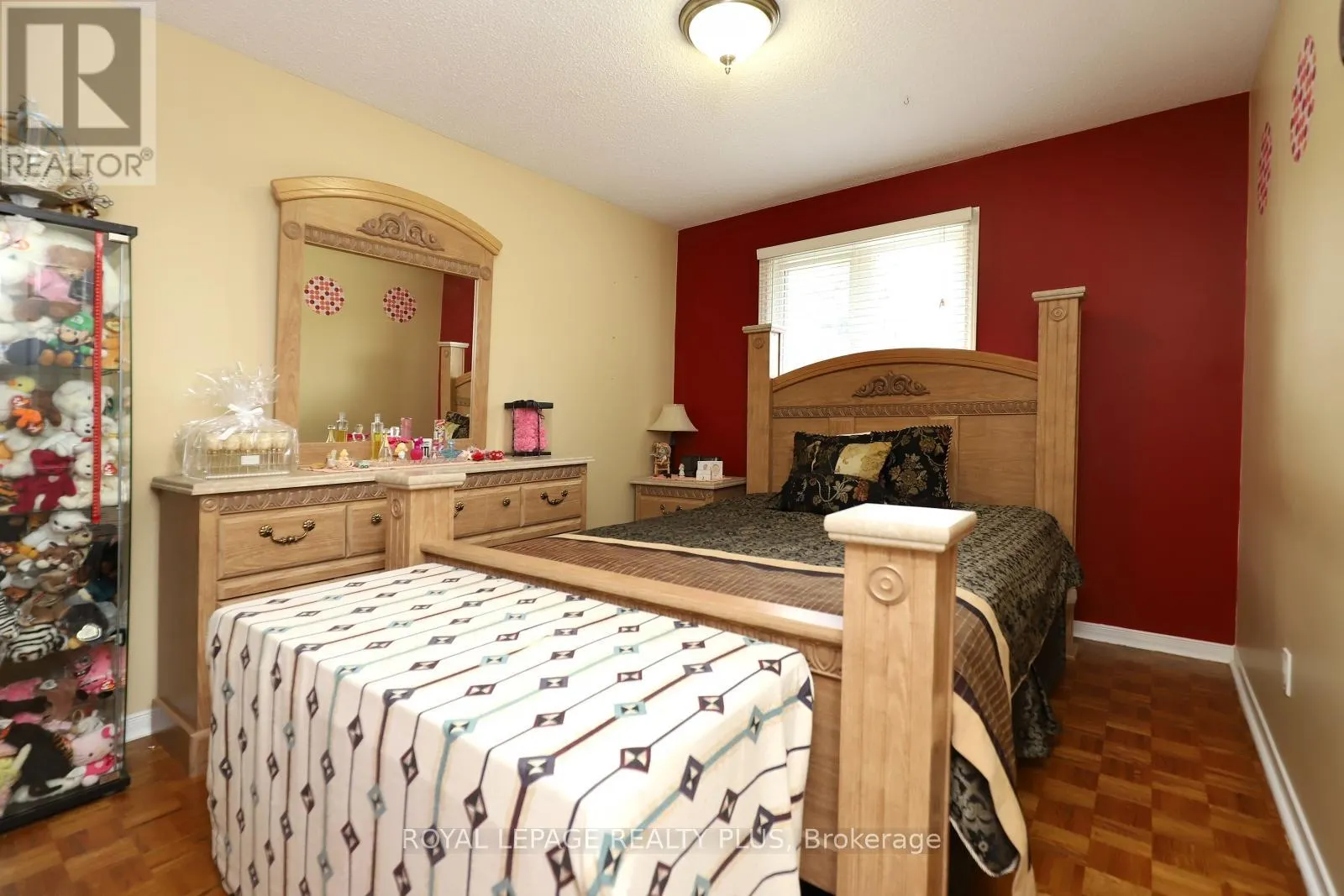 1086 HEDGE DRIVE