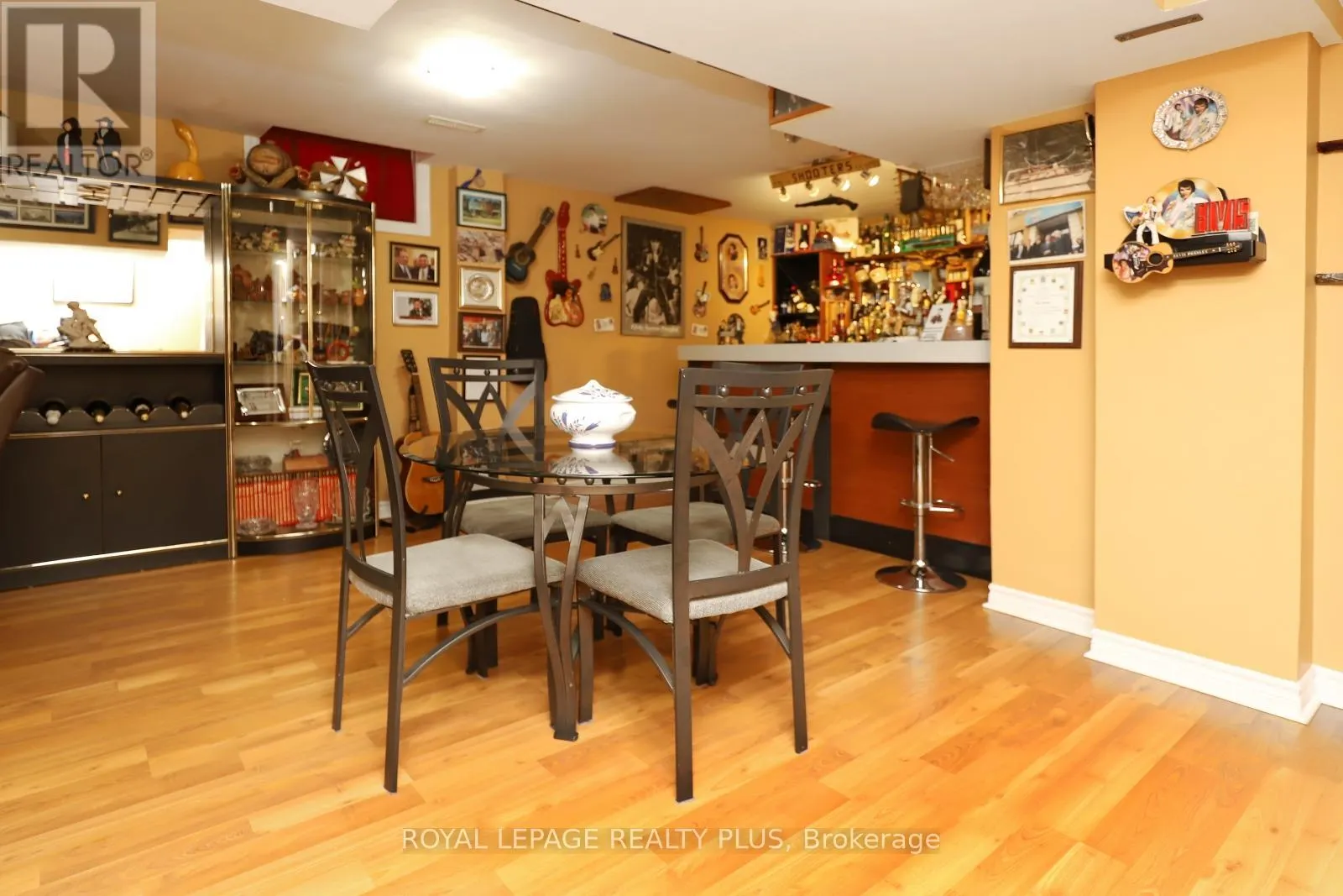 1086 HEDGE DRIVE