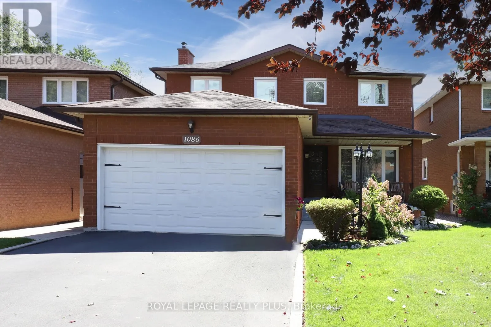 1086 HEDGE DRIVE