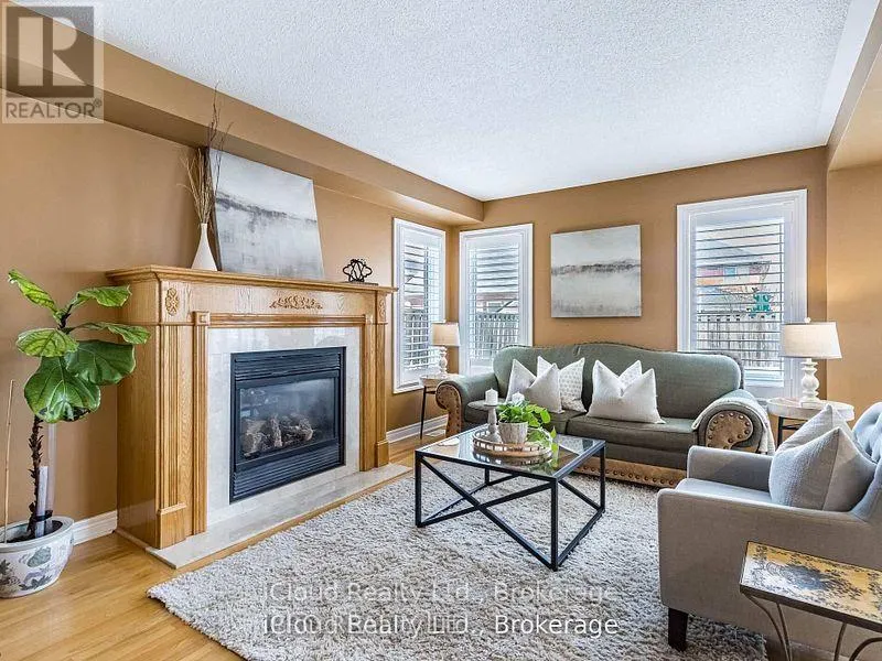329 ELLWOOD DRIVE W