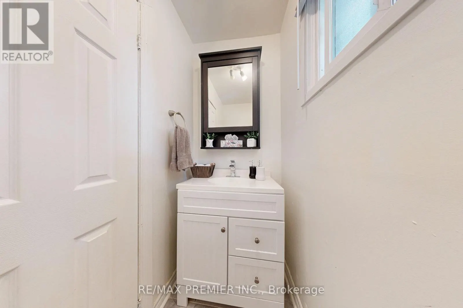 120 ELLERSLIE ROAD