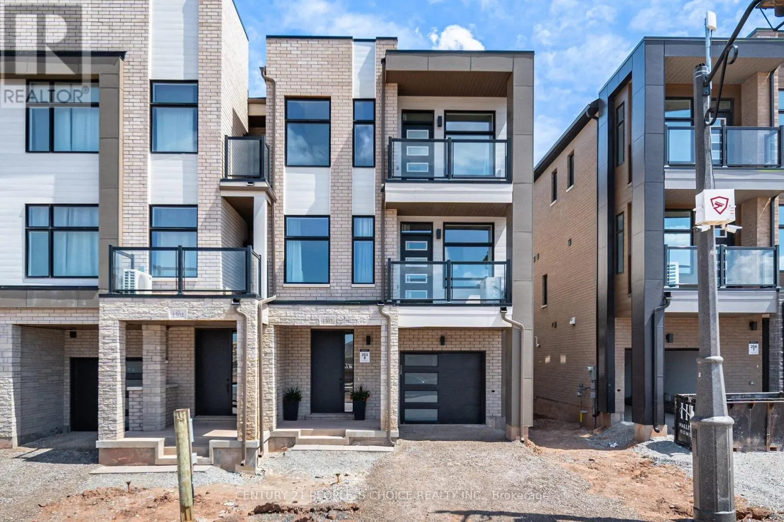 1302 MULLER LANE
